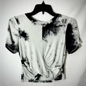 Black and White Tie-Dye Cropped Top